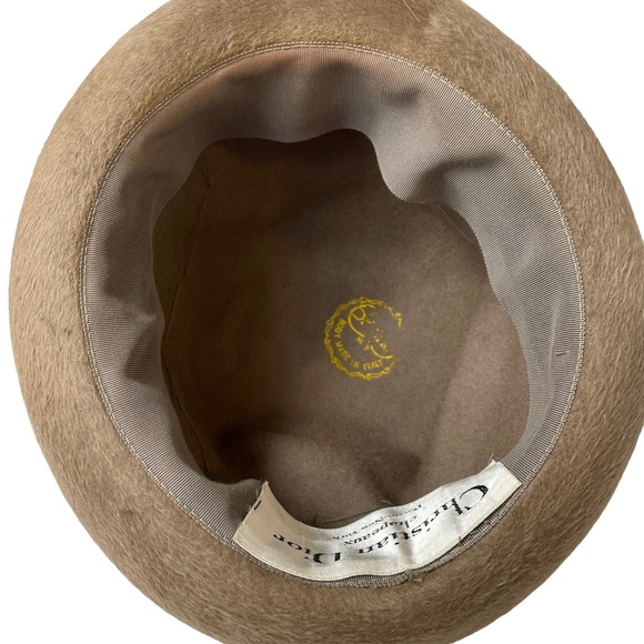 Vintage 1940s Christian Dior Chapeaux Feather Adorned Italian Fur Fedora Style - Picture 4 of 16